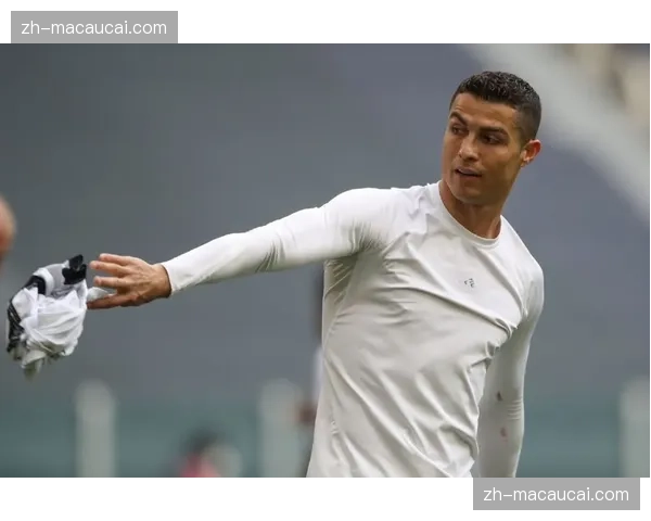 C罗距离职业生涯千球里程碑仅差三十五球 有望在美加墨世界杯达成